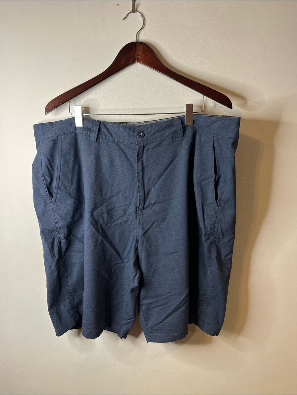 Hang Ten Men's 10” Blue Casual Stretch Shorts